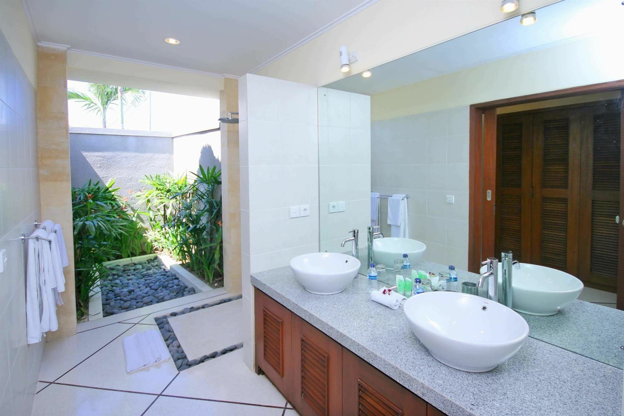 Villa Alam Seminyak  Exterior photo